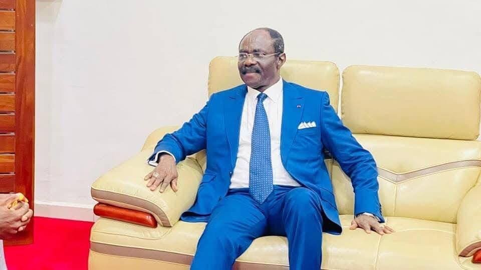 Le Cameroun se précipite vers une suspension