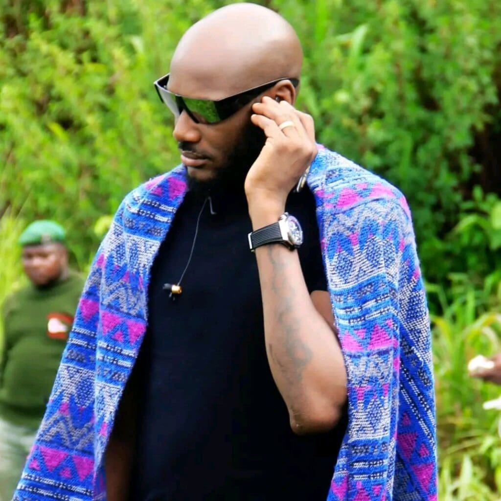 2Face présente ses excuses publiques après avoir essayé de justifier "l'infidélité masculine"