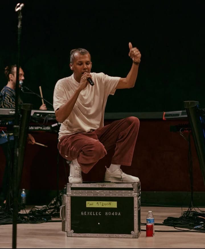 Stromae signe un retour afro aux côtés de Burna Boy