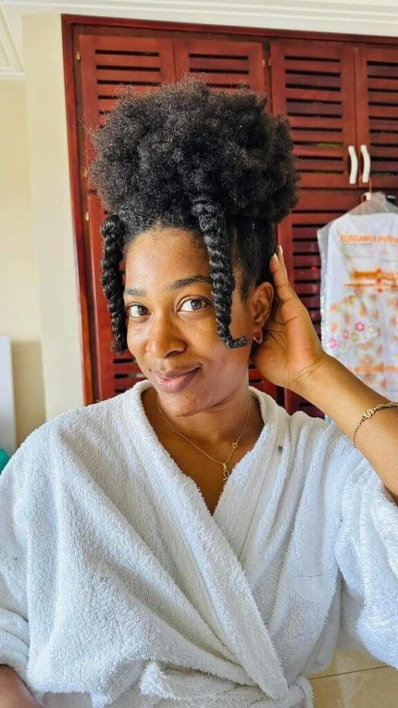 Contactée par la rédaction de Laura Dave Média, Nancy Ongolo, trichologue certifiée et pionnière de la cosmétique capillaire au Cameroun, n