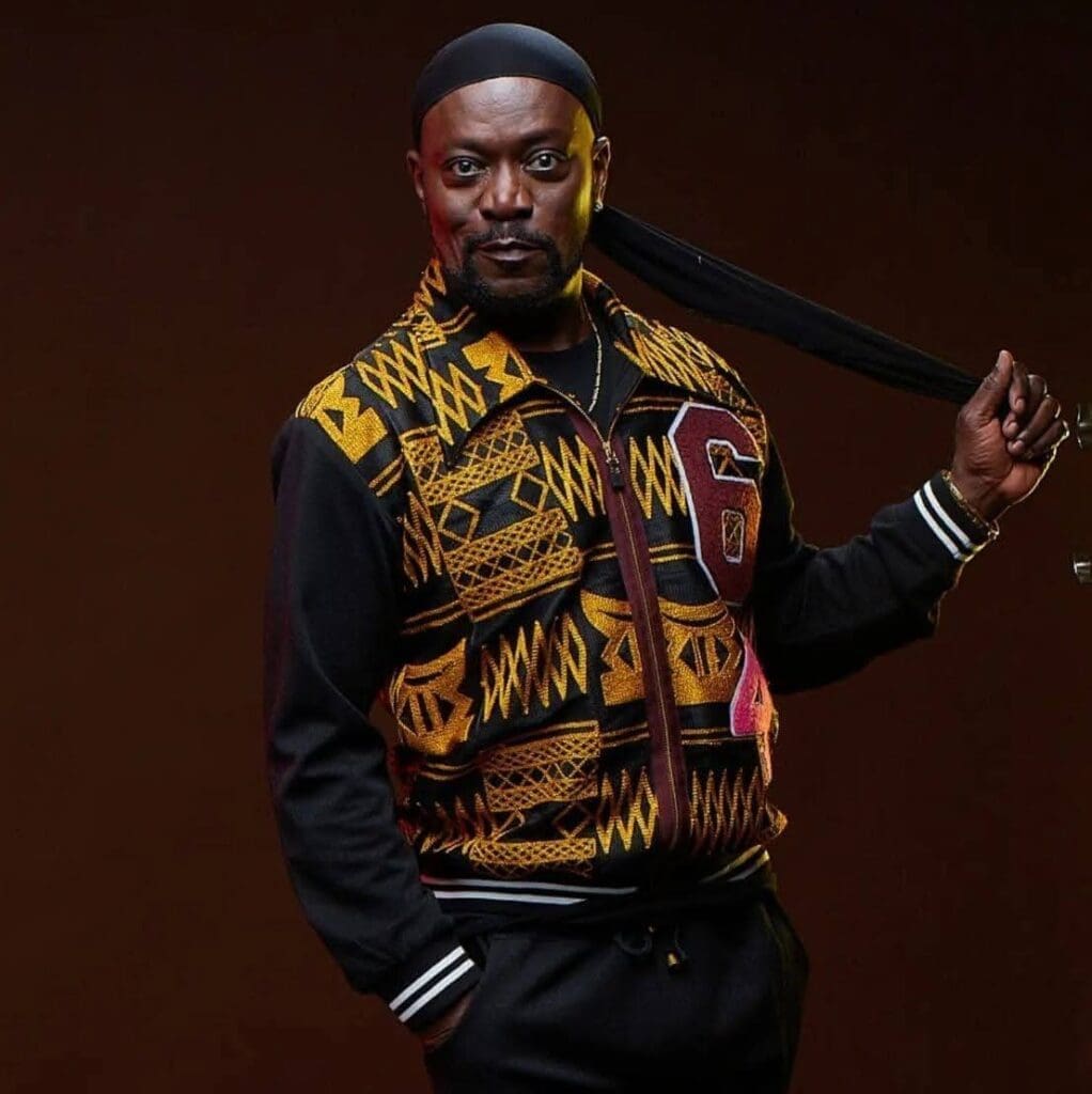 Figure incontournable de la musique africaine, Meiway, 63 ans, a retracé son parcours ce dimanche 7 septembre et est revenu sur 