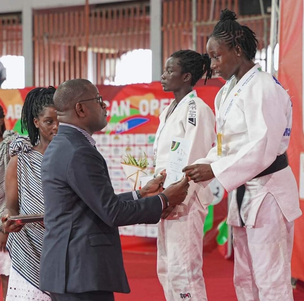 De ses débuts dans un dojo camerounais à ses exploits africains, Marie Céline Baba Matia trace sa voie avec détermination. La jeune 