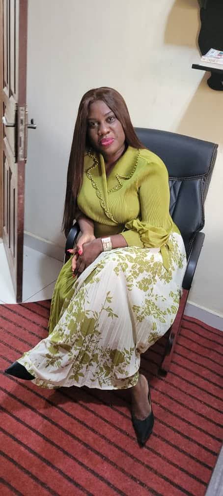 Christelle Noah, Directrice générale de la Maison d’Édition L’Éclosion, a reçu vendredi dernier à Yaoundé la distinction de la Journée