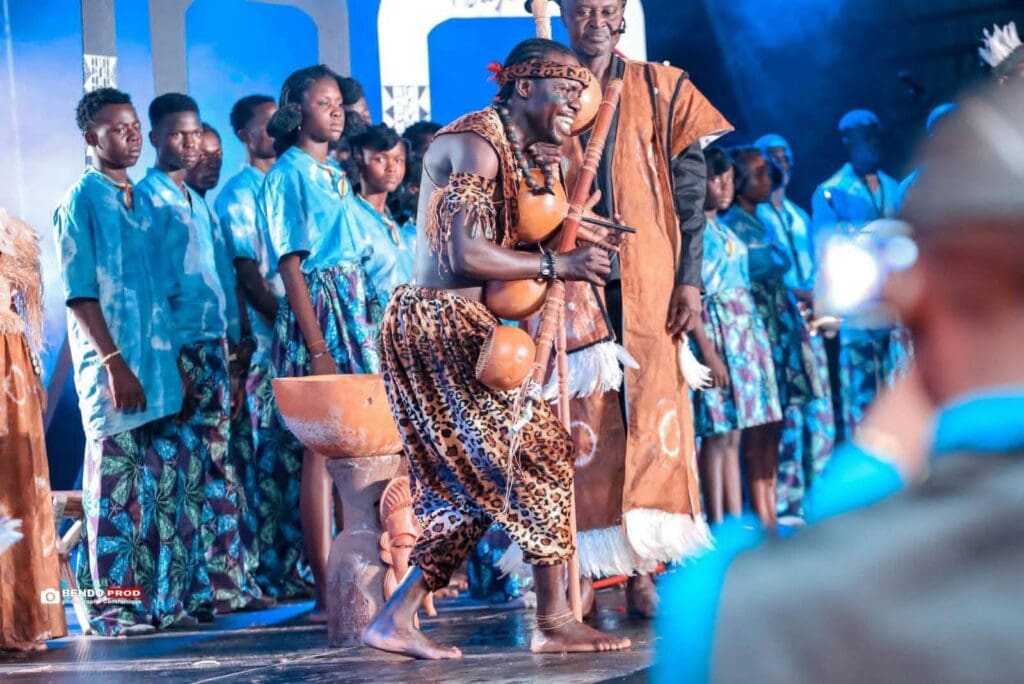 Scienty Ekoro, artiste contemporain au souffle sacré du Mvet