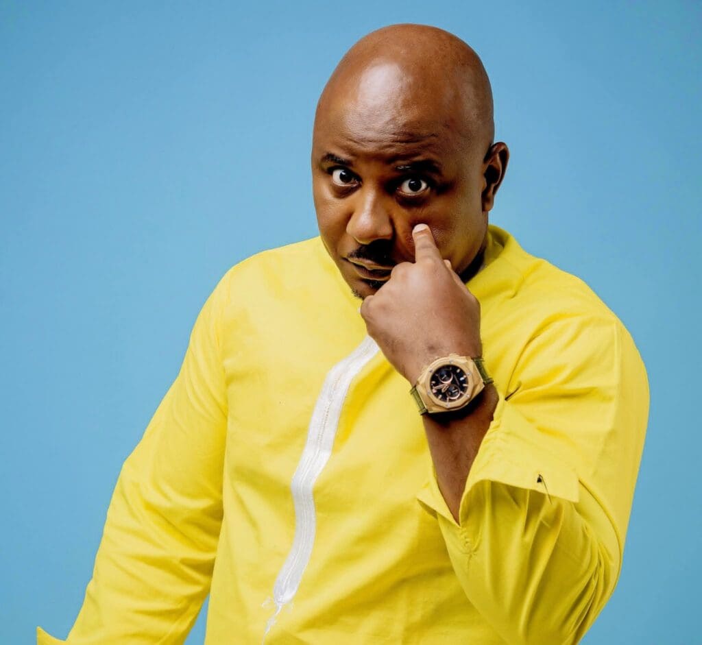 C’est dans cette ambiance de suspense national que l’artiste Koppo, fidèle à son humour et sa plume acérée, a décidé de devancer le 