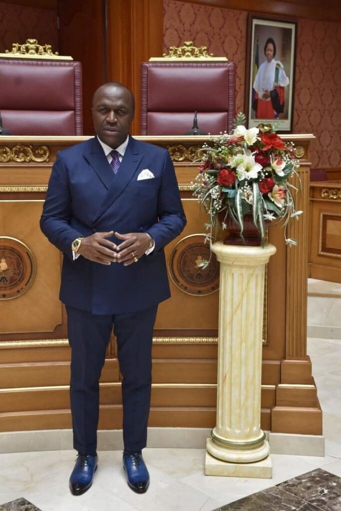 Figure mythique du paysage audiovisuel africain, Consty Eka, de son vrai nom Constantin Ekani Mebenga, est décédé ce 16 février 2026 à 