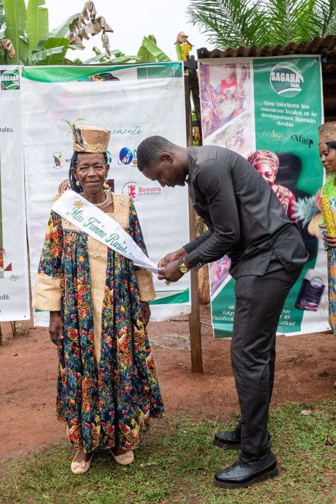 A 75 ans, Mme Nya Etoundi epse Edzanga remporte le titre de Miss Femme Rurale