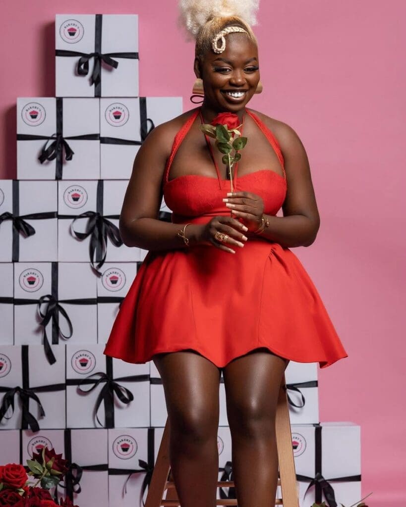 la chanteuse ivoirienne Yilim de son vrai nom Yilim Zerehoue poursuit sa route avec une conviction intacte : réussir grâce à son propre