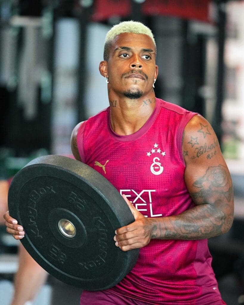 Des quartiers de Nanterre aux plus grands championnats européens, Mario Lemina s'est construit au prix de nombreux