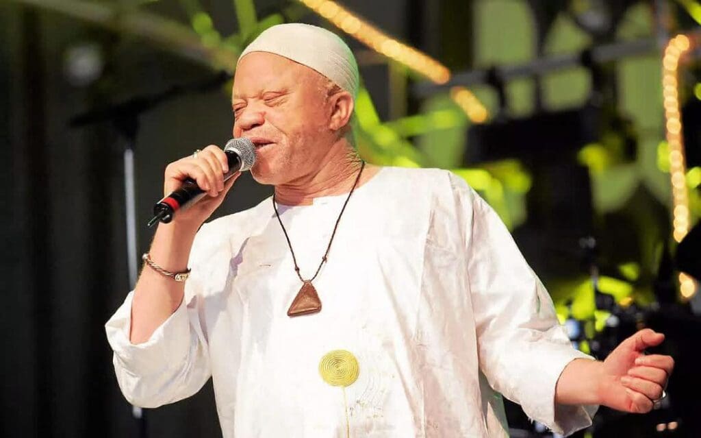 L'illustre chanteur malien Salif Keïta a annulé ses concerts en Afrique du Sud pour dénoncer les violences xénophobes. Une