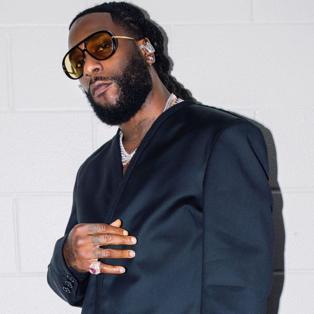 l'artiste nigérian Burna Boy vient une fois de plus de graver son nom en lettres d'or dans l'histoire de la musique contemporaine.