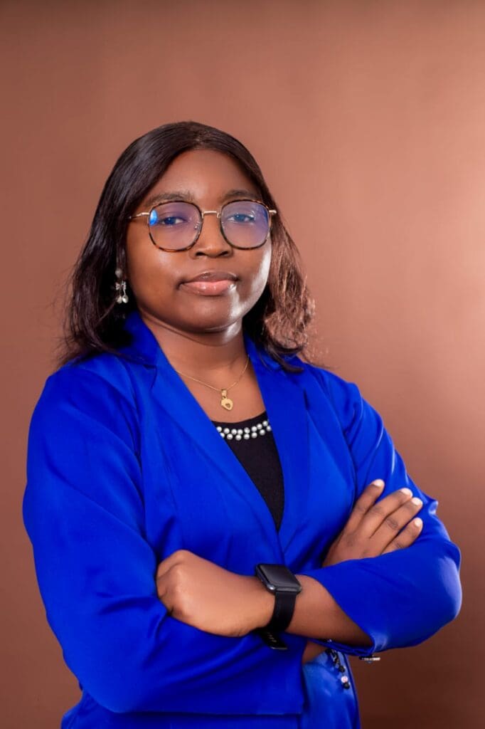 Vanelle Nossi, du design graphique à l’audiovisuel, le parcours d’une jeune entrepreneure camerounaise
