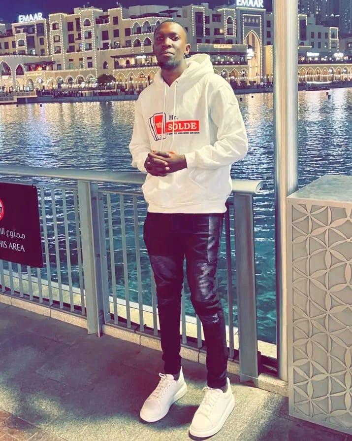 Mr Solde, victime d’un cambriolage à Douala, refuse d’abandonner